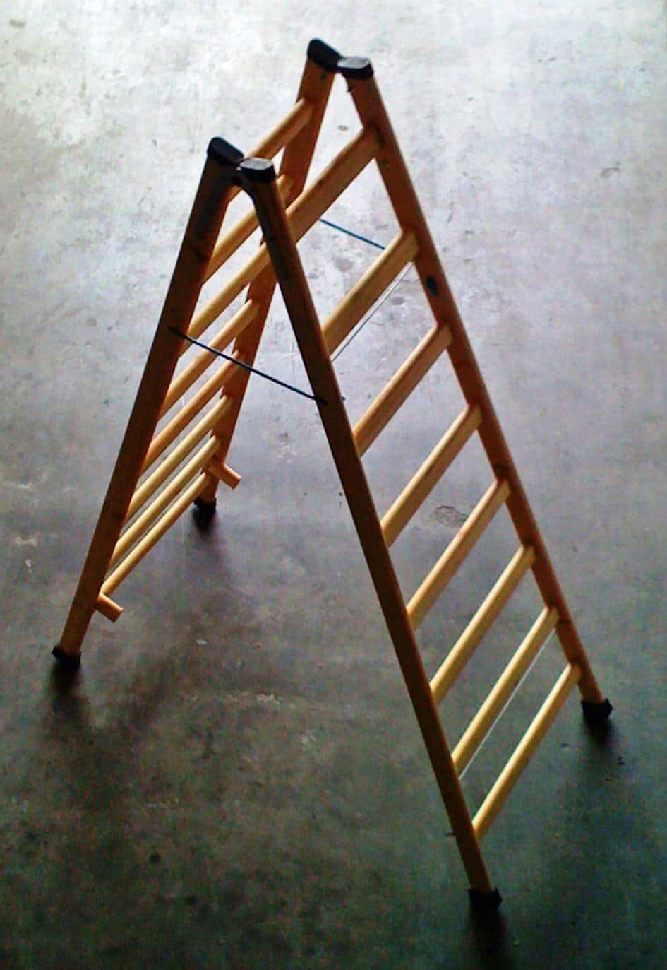 STEP LADDER 6 8 FEET A Z Hire