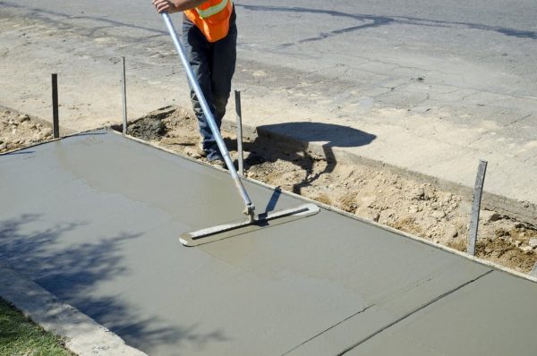 Bull Float for Concrete - Image 2